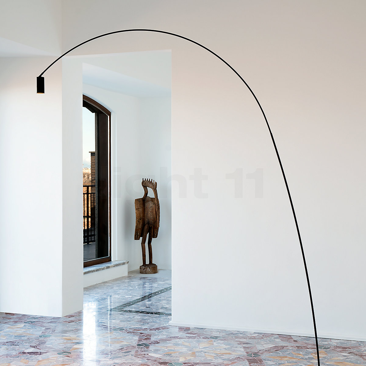 Lampada ad arco moderna nera con lampadine smart A60 Wifi