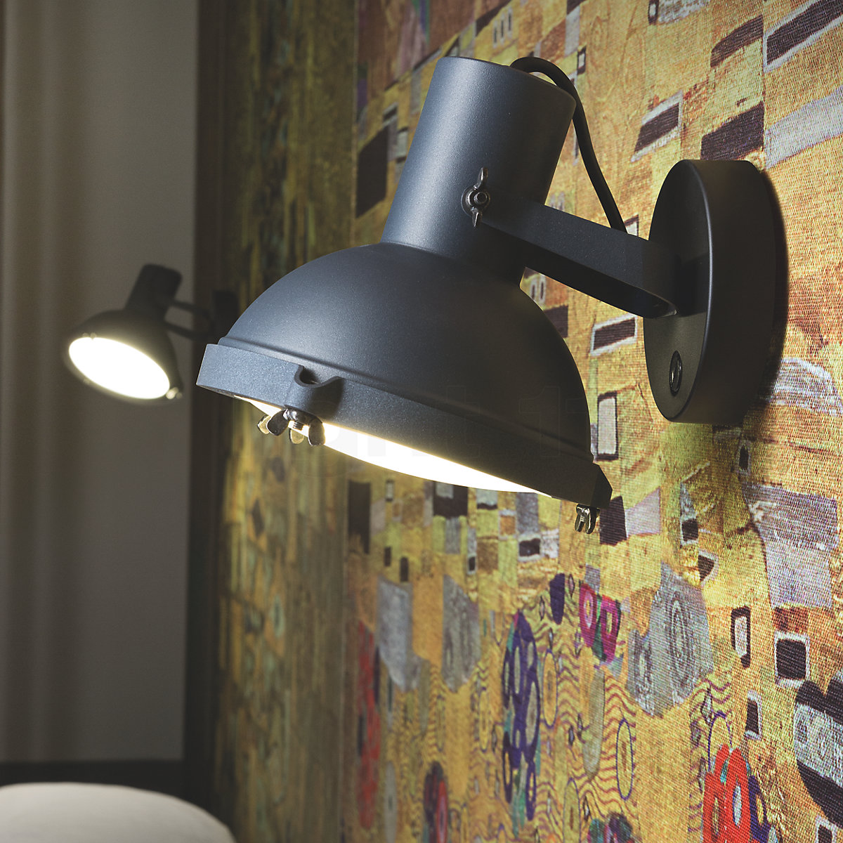 ☆Eウ2 P113013 NEMO(ネモ) PROJECTEUR 165 ナイトブルー Le Corbusier