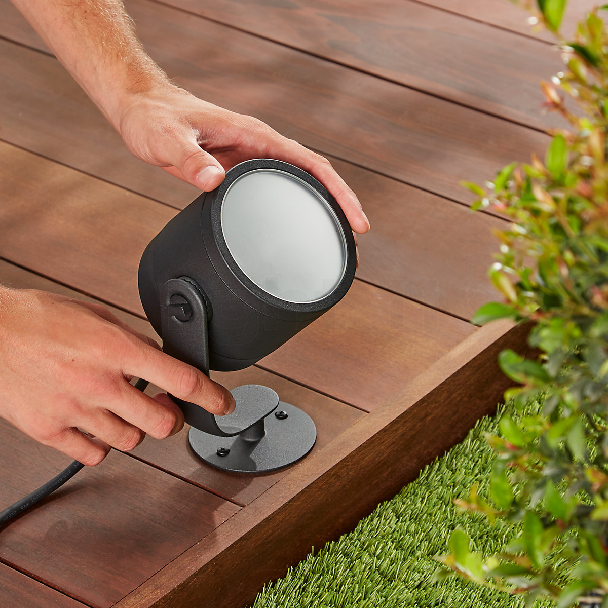 Buy Philips Hue White And Color Ambiance Lily XL Garden luminaire
