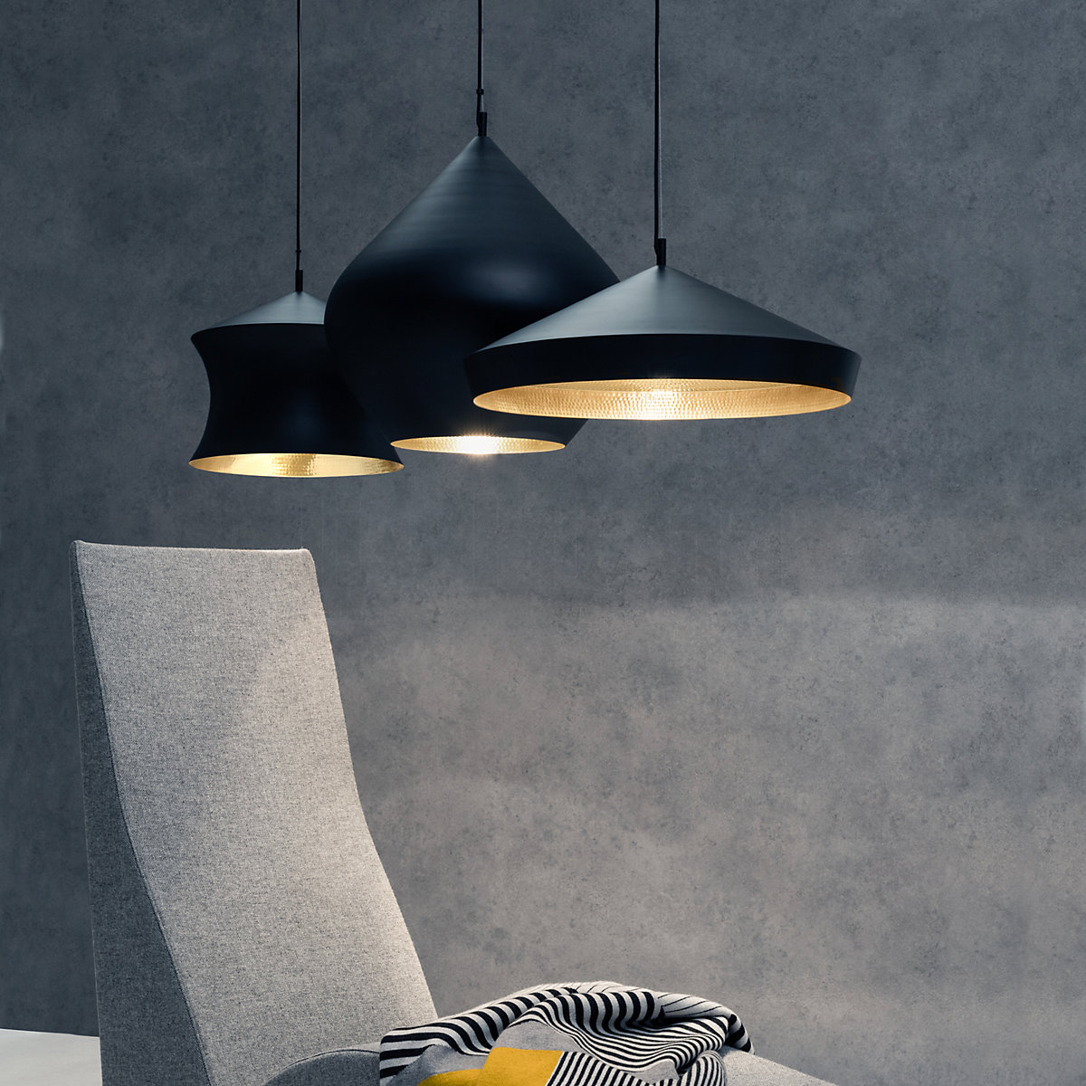 beat flat pendant light