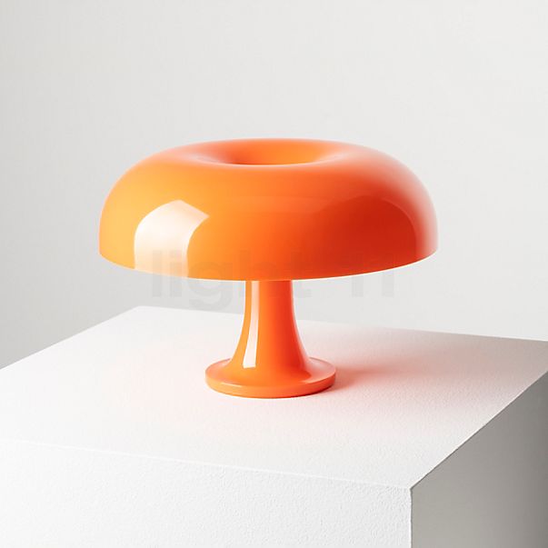 Artemide Nessino Tavolo naranja