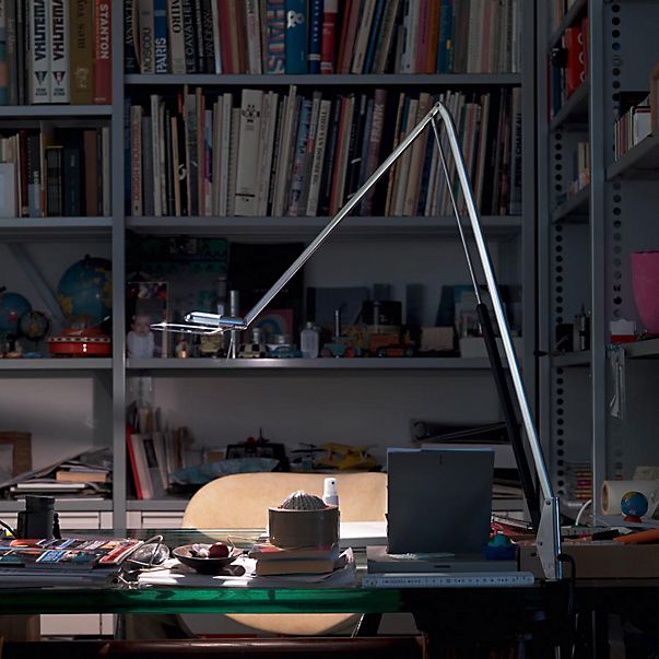 Belux Lifto Lampada da tavolo LED con morsetto a vite cromo/nero
