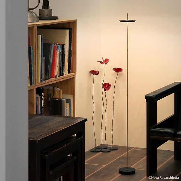 Catellani & Smith Giulietta, lámpara de pie LED con batería latón