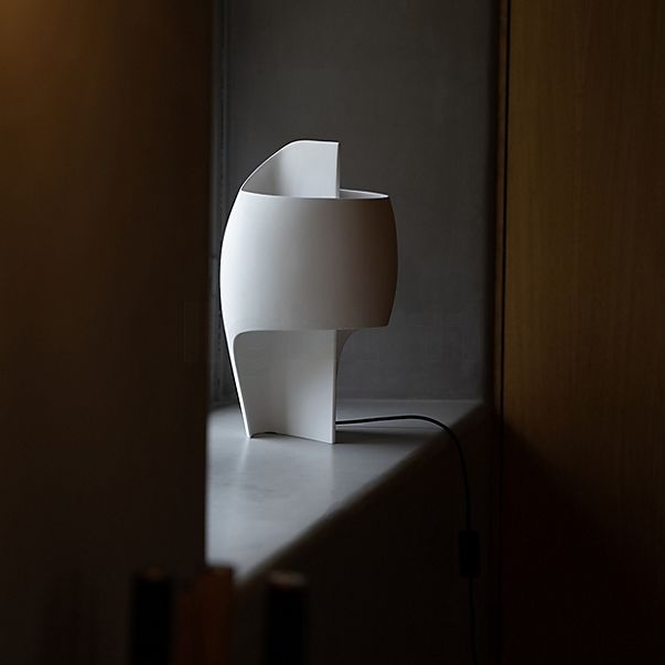 DCW Lampe B, lámpara de sobremesa LED blanco
