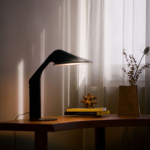 DCW Niwaki Lampe de table LED noir