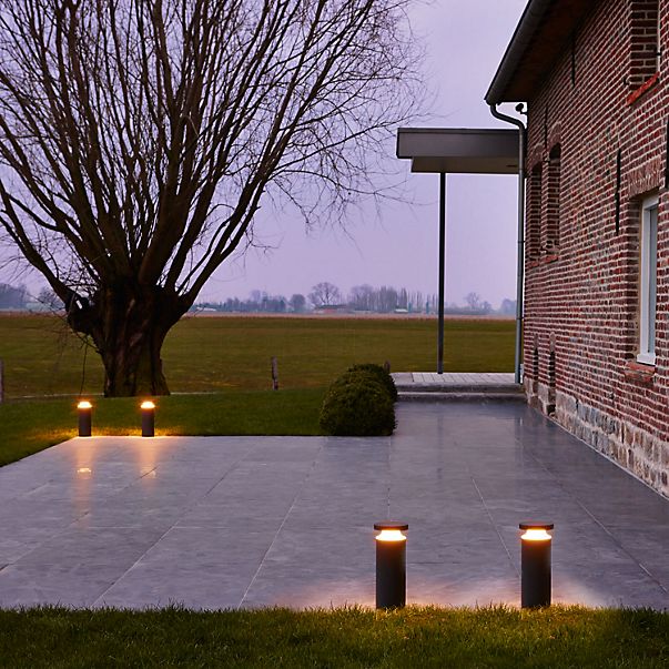 Delta Light Bazil, luz de pedestal LED gris oscuro/aluminio anodizado, 36,5 cm