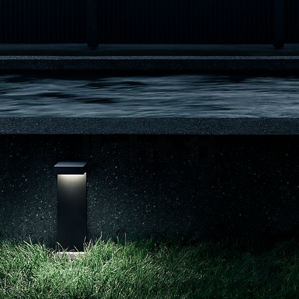 Flos Casting C, luz de pedestal LED negro - B. 15 cm - H. 25 cm