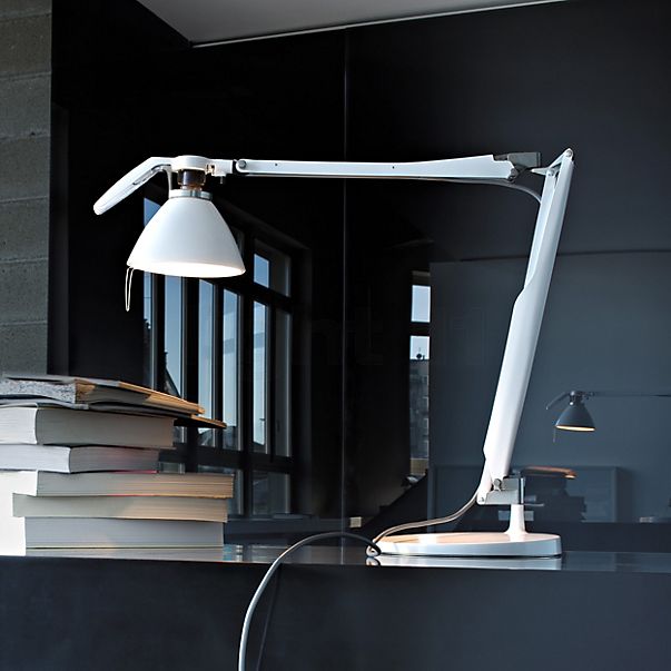 Luceplan Fortebraccio Table Lamp black