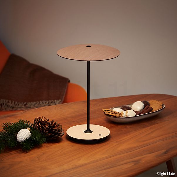 Marset Ginger 20 M Lampe de table avec batterie LED chêne - avec USB-C