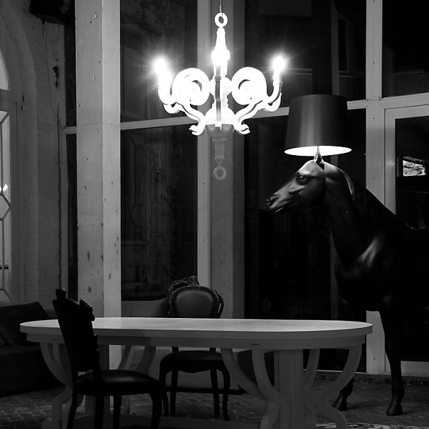 Moooi Horse Lamp negro