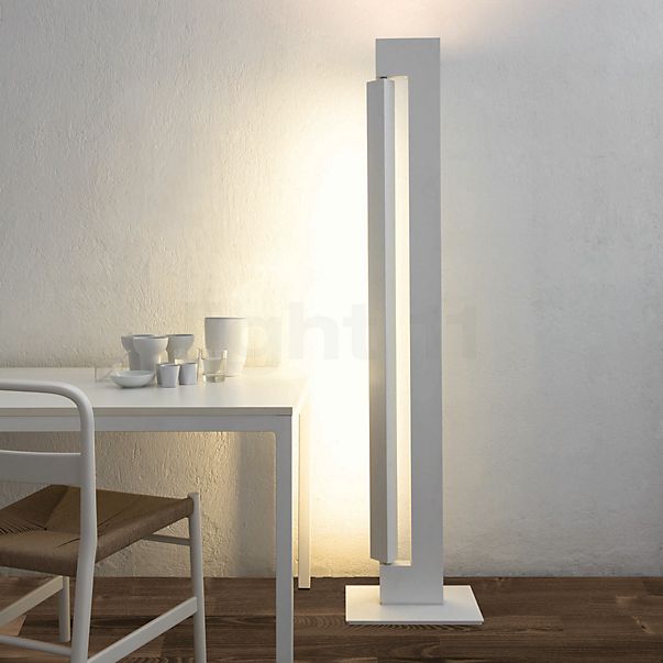  Ara Floor Lamp white