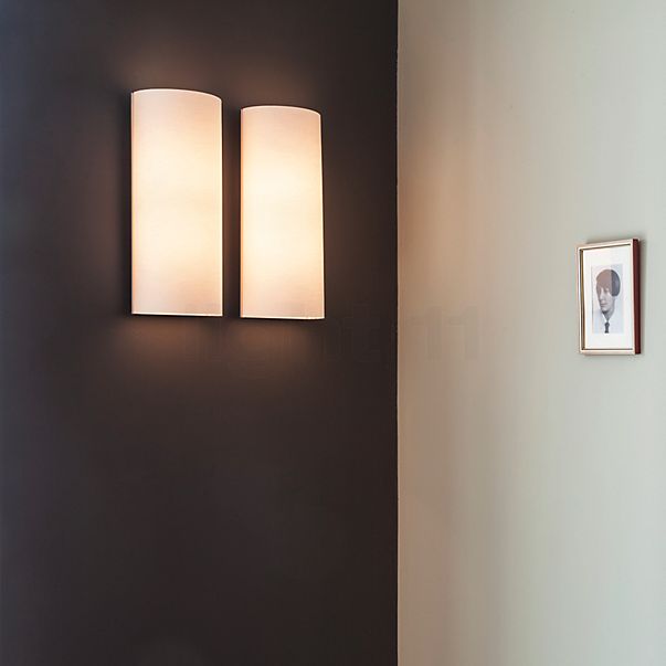 Serien Lighting Club Lampada da parete alluminio spazzolato, paralume bianco