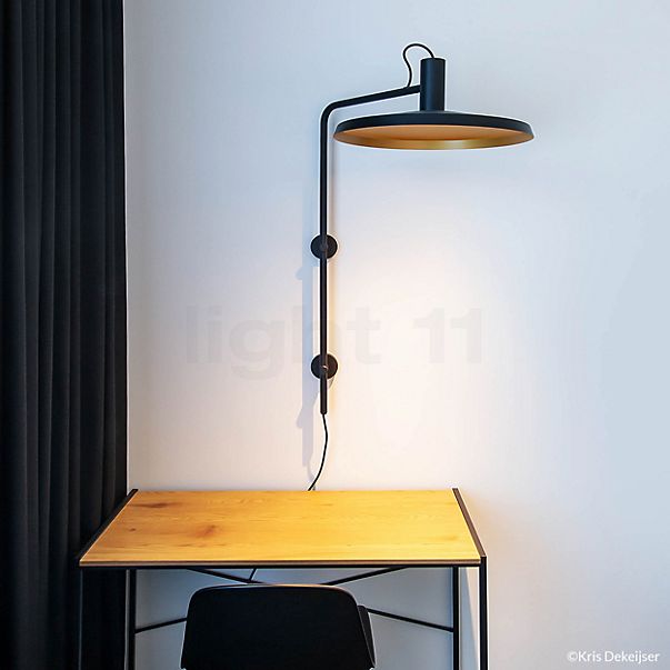 Wever & Ducré Roomor 4.4, lámpara de pared negro/dorado