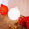 8 seasons design Shining Christmas Ball Bodenleuchte rot - ø33 cm - inkl. Leuchtmittel Anwendungsbild