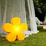 8 seasons design Shining Flower Tafellamp oranje - ø40 cm - incl. lichtbron - incl. zonnepaneel productafbeelding