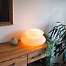 8 seasons design Shining Stone Lampada d'appoggio bianco - 69 cm - incl. lampadina - incl. modulo solare - immagine di applicazione