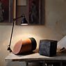 DCW Lampe Gras No 201, lámpara con pinza negra redonda negro/cobre - ejemplo de uso previsto