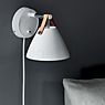 Design for the People Strap Lampada da parete nero - immagine di applicazione