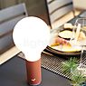 Fermob Aplô Lampe rechargeable LED anthracite - produit en situation