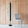 Flos Emi Lampadaire LED vert - produit en situation