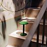 Flos Gustave, lámpara recargable LED verde brillo - ejemplo de uso previsto
