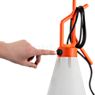 Flos Mayday arancione - La May Day può essere accesa o spenta comodamente tramite un interruttore a pulsante.