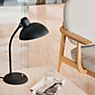 Fritz Hansen KAISER idell™ 6556-T Lampe de table blanc brillant - produit en situation