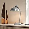 Fritz Hansen KAISER idell™ 6556-T Lampe de table gris clair - produit en situation