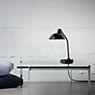 Fritz Hansen KAISER idell™ 6556-T Lampe de table noir brillant - produit en situation