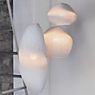 Graypants Scraplights Pebbles Alki, lámpara de suspensión blanco - ejemplo de uso previsto
