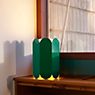 HAY Arcs, lámpara de sobremesa verde - ejemplo de uso previsto