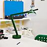 HAY PC Double Arm Lampe de bureau LED soft black - produit en situation