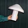 HAY Pao Lampe rechargeable gris - produit en situation