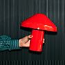 HAY Pao, lámpara recargable rojo - ejemplo de uso previsto