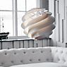 Le Klint Swirl 3 Lampada a sospensione bianco - ø40 cm - immagine di applicazione