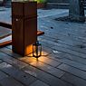 Light Point Lantern, lámpara recargables LED negro - 32 cm - ejemplo de uso previsto