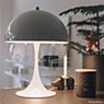 Louis Poulsen Panthella, lámpara de sobremesa LED negro - 25 cm - ejemplo de uso previsto