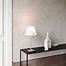 Luceplan Costanzina Lampe de table aluminium/noir réglisse - produit en situation