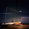 Lumina Daphine Cloe Tavolo LED negro - ejemplo de uso previsto