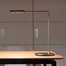 Lumina Flo Lampada da tavolo LED soft-touch nero - 2.700 K - 43 cm - immagine di applicazione