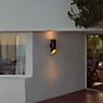 Marset Elipse, lámpara de pared LED marrón - ejemplo de uso previsto
