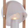Marset Followme bianco - 28,8 cm - Il paralume in policarbonato opale nasconde il modulo LED in un alloggiamento che presenta la forma di una lampadina.
