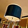 Marset Mercer Lampe de table naturel avec bande de coton - 53 cm - produit en situation