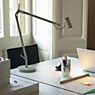 Marset Polo LED Lampe de table avec pied noir - produit en situation