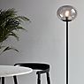 Nordlux Alton, lámpara de pie opalino vidrio - ejemplo de uso previsto
