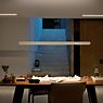 Occhio Mito Volo 100 Fix Up Table Lampada a sospensione LED testa argento opaco/rosone nero opaco - Occhio Air - immagine di applicazione