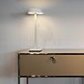 Oligo Glance Lampe de table LED blanc mat - produit en situation