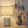 Pauleen Charming Bloom Lampe de table beige - produit en situation