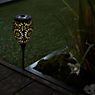 Pauleen Sunshine Solaire-Lampe à piquet de sol LED Flower - produit en situation