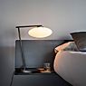 Penta Mami Lampe de table LED bronze - 3.000 K - produit en situation